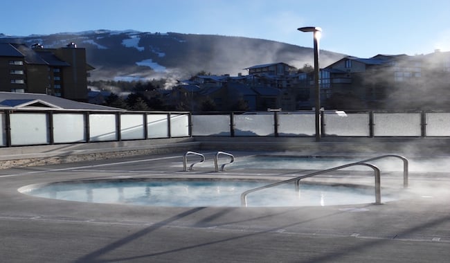 Aava Whistler Hotel Steamy Slopeview Hot Tub