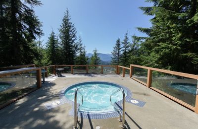 Taluswood - The Bluffs Whistler Hot Tub Accommodation